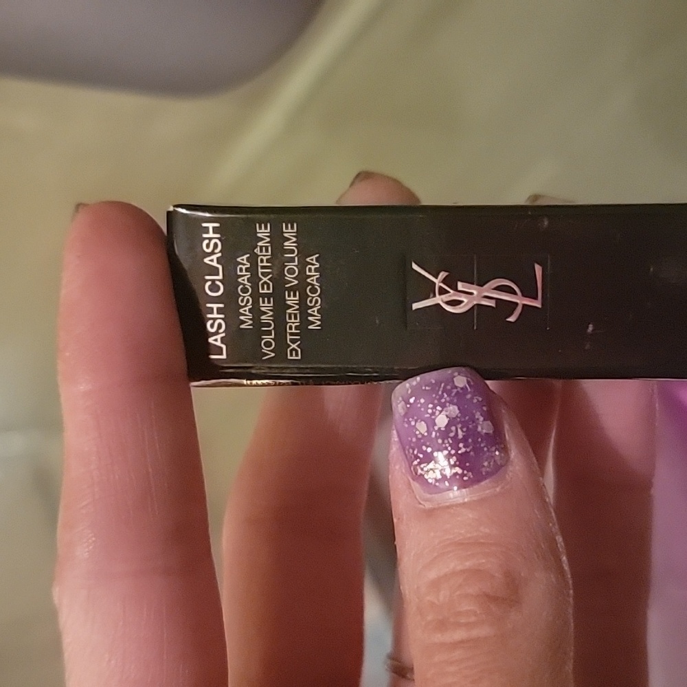 Benefit, IT Cosmetics, YSL, & Bareminerals mascara bundle with brand new bag! - Picture 3 of 16